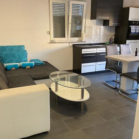 Apartment Matic Vrsi Exteriör bild
