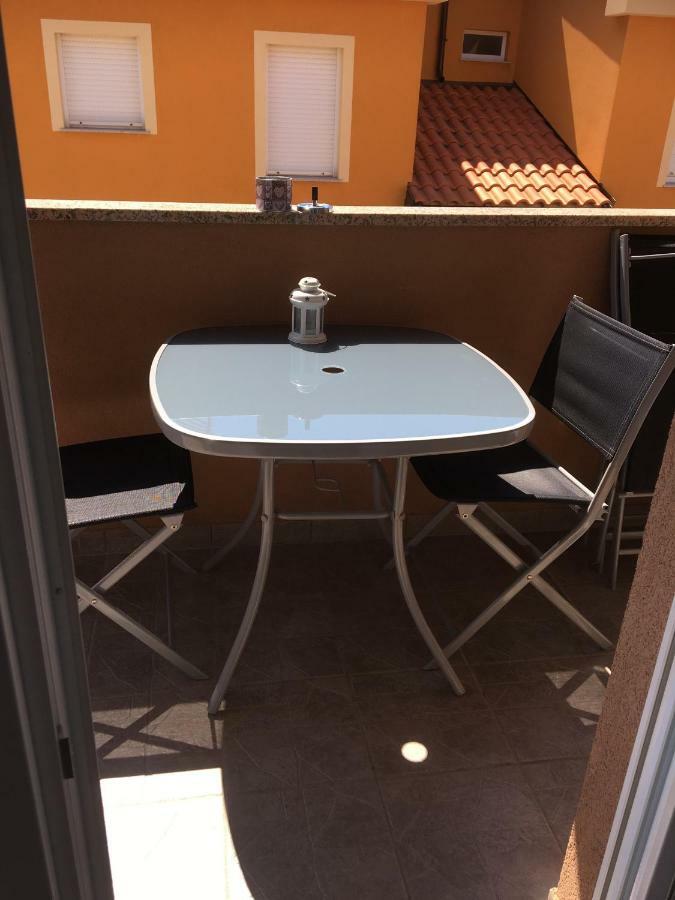 Apartment Matic Vrsi Exteriör bild